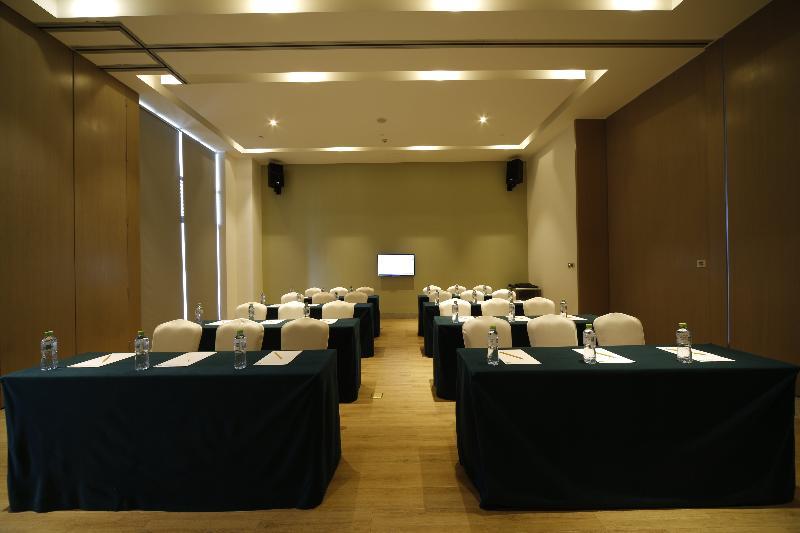Holiday Inn Express Haikou West Coast By Ihg Exterior photo